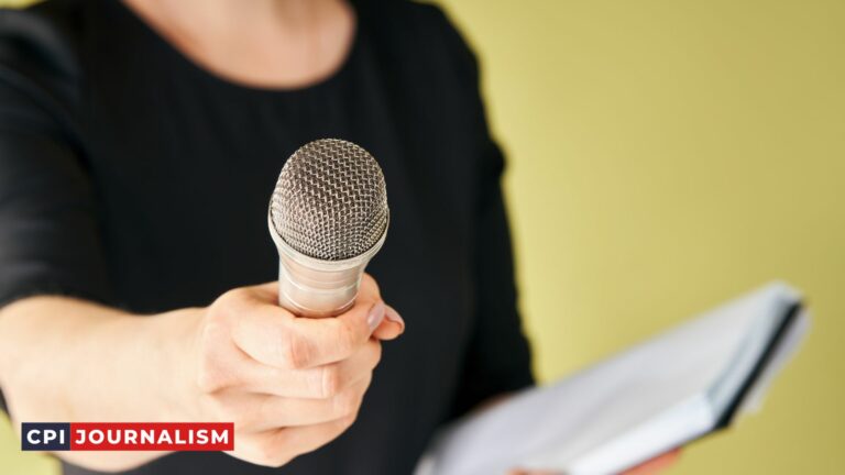 What Qualifications Do You Need To Be A Broadcast Journalist?